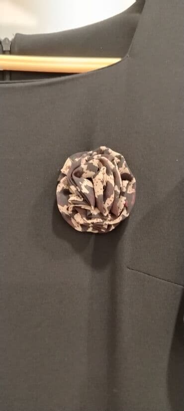 toxunma papaq modelleri: Brend: NOVEMBER Model: Klassik qara don Ölçü: 42 - Düz kəsim, dizə — 3