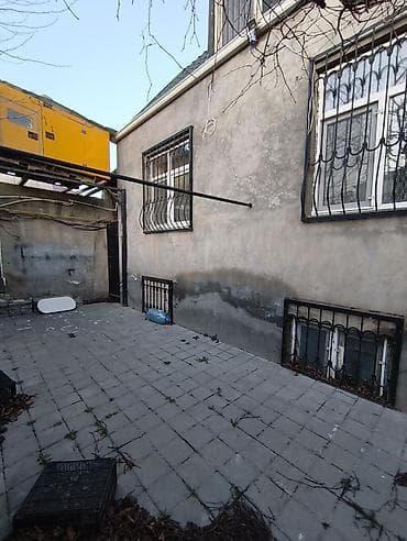 gencede kiraye ev axtariram: 120 kv. m, 5 otaqlı — 2