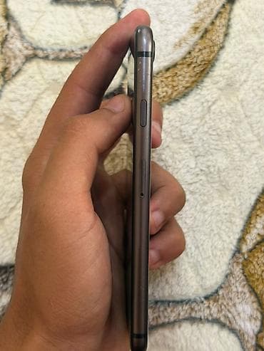 iphone d: IPhone 8, 256 GB, Qara, Barmaq izi — 7