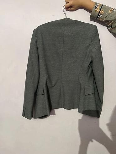 Qadın geyimləri: Pencək, Zara — 2