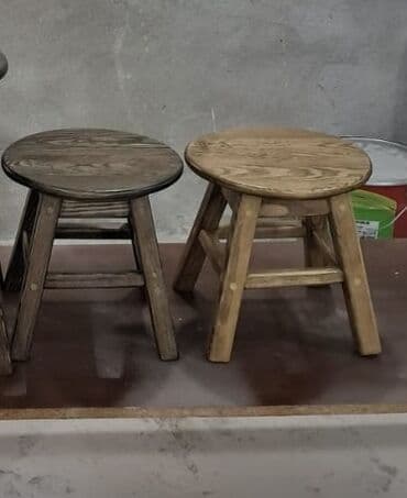 Taxta taburetka - Material: tam ağac - Rənglər: tünd qəhvəyi və