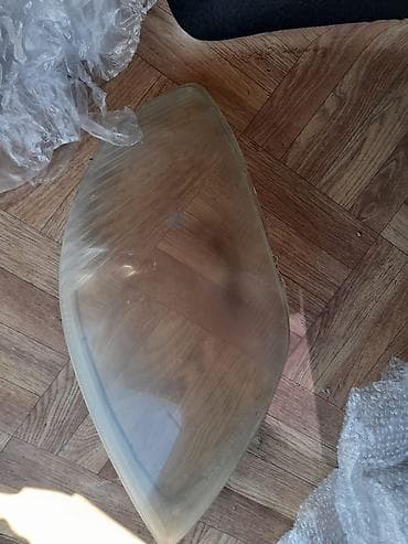 07 qabaq faralari: Məhsul: Avtomobil fara şüşəsi/linzası (ön fara örtüyü) Toyota corolla — 1