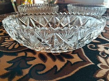 Kənaətli şüşə/kristal qab - Material: qalın, şəffaf kəsimli şüşə