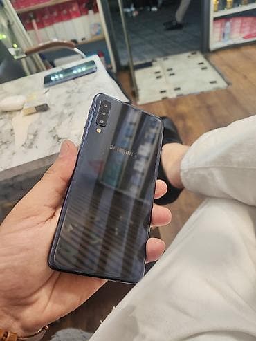 Samsung Galaxy A7 2018, rəng - Qara, Barmaq izi — 1