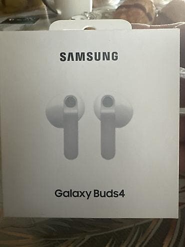 audi a 4: Samsung Galaxy Buds4 (SM-R540) — ağ rəng Xüsusiyyətlər: - Model — 3