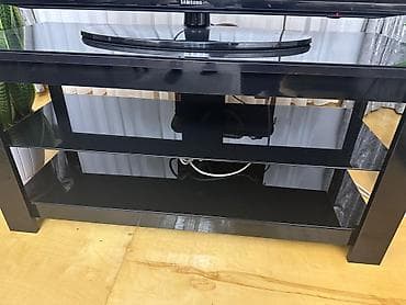 mini stol: Düz TV altlığı, Polkalı, Şüşəli — 2