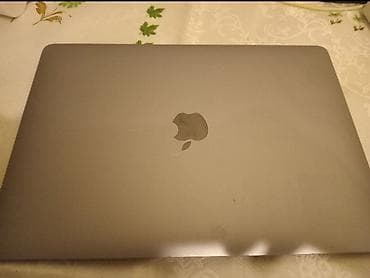macbook 2023: Macbook 2018 air /8ram 128 yaddaş.Yaxşı vəziyytdədi.Zaryatka 2-3 saat — 3