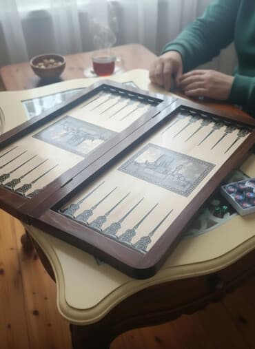 Taxta nərd dəsti – “Qız Qalasının təsviri” - Material: ağac (qapaq və