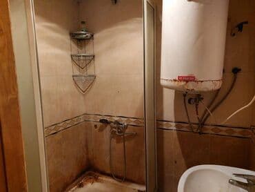 binede ipoteka evler: Bakı, 3 otaqlı, Köhnə tikili, m. Neftçilər, 80 kv. m — 8