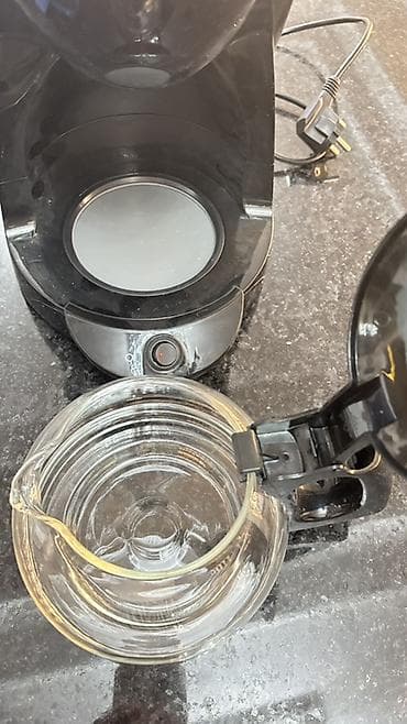 su filteri: Qəhvəbişirən Delonghi, Damcılı — 3