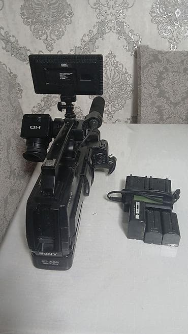 Sony HXR-MC1500 peşəkar video kamera komplekti Xüsusiyyətlər: - HD