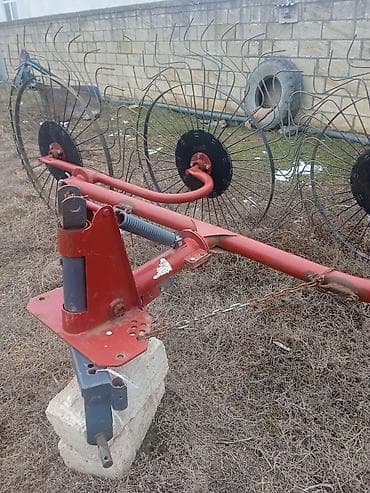 bmw x5 stop: Ot yığımı üçün traktor asılqanlı “barmaqlı” çarxlı tırmık/ot yığan — 5