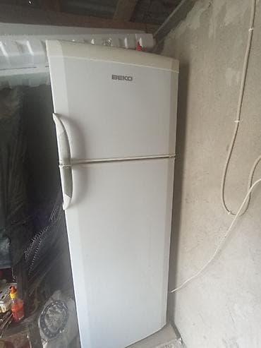 İşlənmiş 2 qapılı Beko Soyuducu Satılır, rəng - Ağ, Təkərli