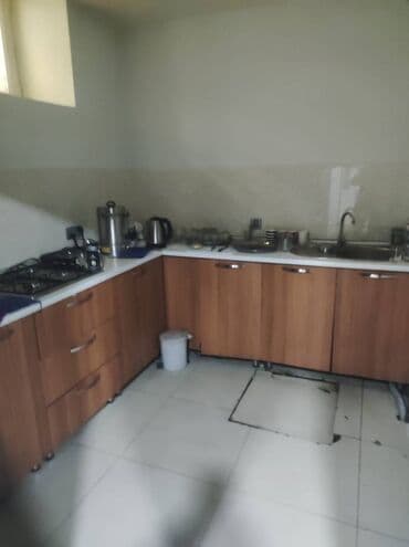 xirdalan yeni tikili binalar: Gənclik metrosuna yaxin yerləşən Plestesn ümumi sahəsi 100 kv,m olan — 9