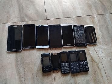 Kolleksiya şəklində köhnə mobil telefonlar dəsti Satılan məhsul lalafo.az -da Kolleksiya şəklində köhnə mobil telefonlar dəsti Satılan məhsul