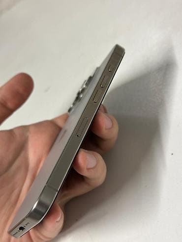 IPhone 15 Pro, 128 GB, Natural Titanium, Barmaq izi, Face ID — 4