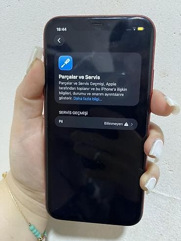 iphone 12 oro: IPhone 11, 64 GB, Qırmızı, Simsiz şarj, Face ID — 4