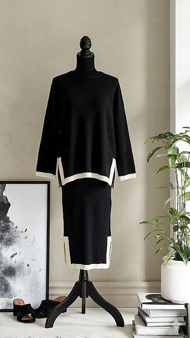 Alt paltarı: İki parçadan ibarət trikotaj dəst: - Rəng: qara, kontrast krem ağ — 1