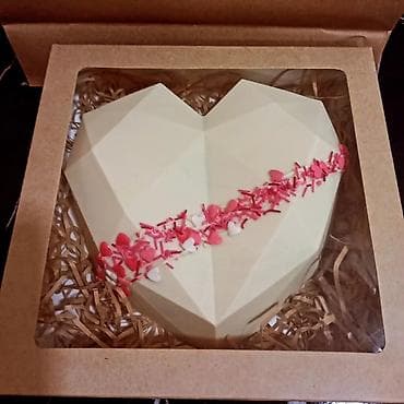 14 fevrala özəl şokolad ürək.Çatdırılma var.Sifariş üçün