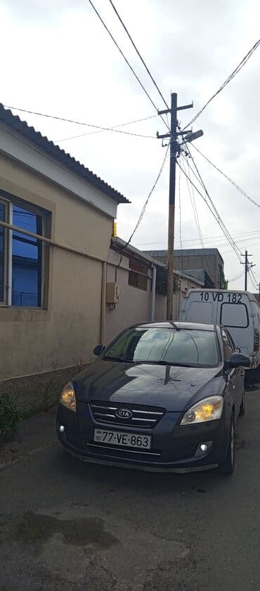 maşın satışı ucuz: Kia Ceed: 1.4 l | 2009 il Hetçbek — 1