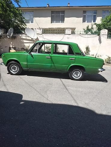 vaz 2107 abilsofka: Satılır: Klassik VAZ 2101 “Jiquli” sedan Xüsusiyyətlər: - Kuzov: 4 — 6