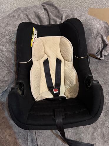 кресло для ребенка в машину: Uşaq avtomobil oturacağı - Rəng: qara korpus, krem rəngli yumşaq iç — 1