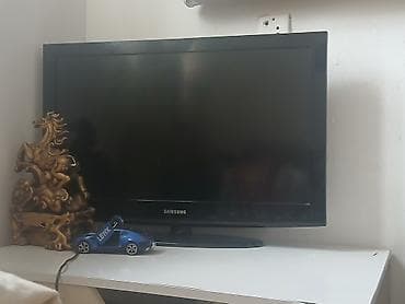 Televizor Samsung LCD 32" FHD (1920x1080)