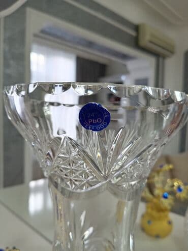 gül toxumlari: Bir vaza, Xrustal — 2