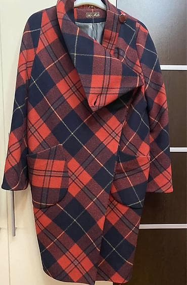 gecə geyimi: Qadın üçün qışlıq plaş/palto - Dizayn: Qırmızı-navi rəngli iri dama — 2