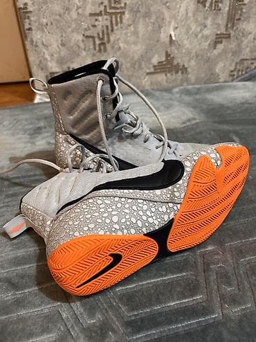 Ботинки: Nike boks ayaqqabıları – yüksək boğazlı, yüngül və çevik model. Nike — 6