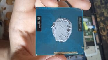 Intel Core i3-3110M prosessor satılır. Tam işlək vəziyyətdədir, heç — 5