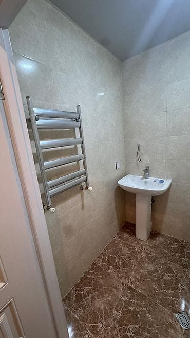 binəqədi kiraye ev: Bileceri DSK yolunda Mida yawayiw kompleksinde 9 mertebenin 8 ci — 10