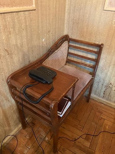 işlenmiş mebeler: Antilvar telefon tumbası, 45 illik yaşı Üzəri əl işləməli olan təbii — 1