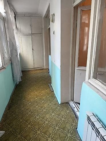 qarayev 3 otaqli evler: 3 otaqlı Leningrad lahiyəli mənzil satılır, 2/5 daş bina, A.Sultanova — 9