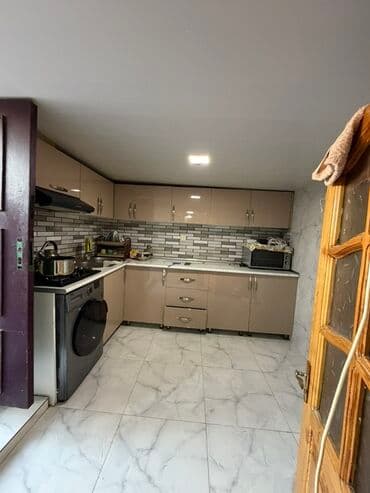 бина аз недвижимость: Sulutəpə qəs. 5 otaqlı, 140 kv. m, Orta təmir — 5