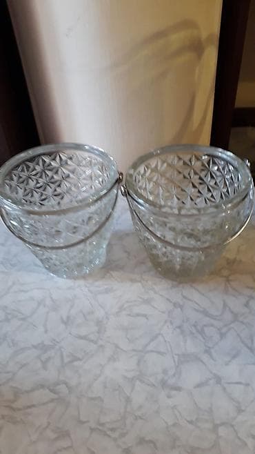 islenmis kafel: Murebbe qabi iksi birlikxe 10 manat — 2