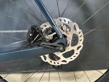 5 ci sinif riyaziyyat qiymətləndirmə tapşırıqları: TREK yol velosipedi – karbon karkaslı, disk əyləcli, Shimano 105 — 16