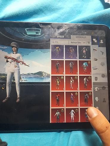 bas: PUBG Mobile hesabı – zəngin inventar və nadir kosmetikalar — 8