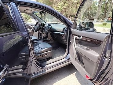 kredit disk: Kia Sorento: 2 l | 2013 il Ofrouder/SUV — 10