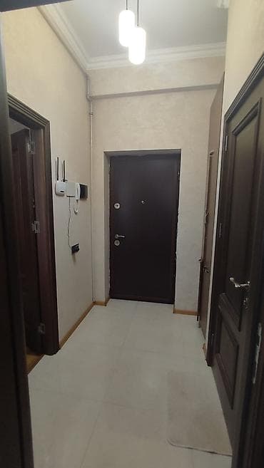 modul tipli ev: Yeni Günəşli Massiv D, Studiya, Yeni tikili, m. Xalqlar Dostluğu, 41 kv. m — 5