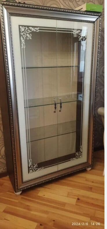 Şüşəli dolab vitrini, İşlənmiş, Ödənişli çatdırılma