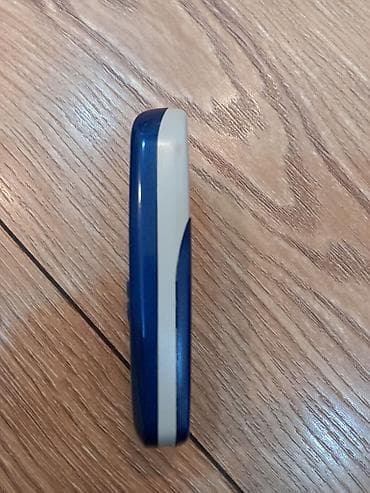 telegonlar: Batereyası şişib üzərində iki ədəd orginal adabteri verilir Siemens — 5