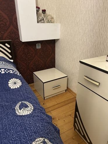 продаю старую мебель: Двуспальная кровать, Шкаф, Б/у — 5