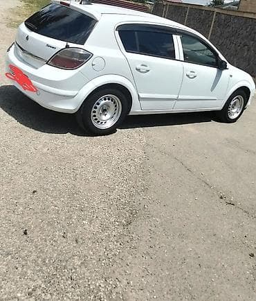 автомат: Opel Astra: 1.4 л | Хэтчбэк — 6