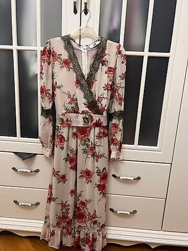 ADL firmasinindir. Hec bir problemi yoxdur. 1 defe geyinilib. Isteyen