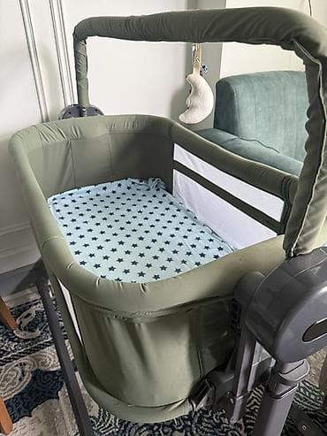 Beşiklər: Oğlan və qız üçün, Dördbucaq, Beşik, Dəst ilə, Matras ilə, Yellənmə mexanizmsiz — 1