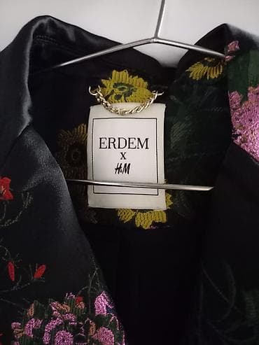 Şəxsi əşyalar: Satılır. 50 azn.1 dəfə geyinilib təzədən heç seçilmir super — 2