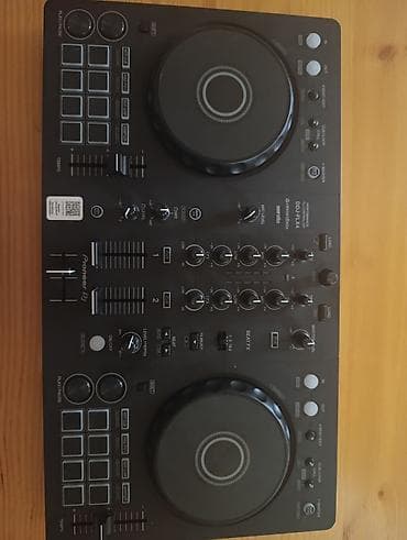 Pioneer DJ DDJ‑FLX4 DJ kontroller 1 ay isdifadə olunub - 2 kanallı