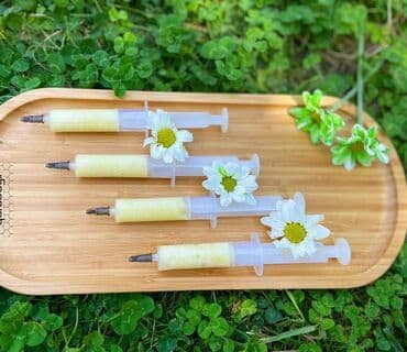 Arı südü 1 qramı 5 manat. Ünvan Şabran Bakıya çatdırmaq mümkündü lalafo.az -da Arı südü 1 qramı 5 manat. Ünvan Şabran Bakıya çatdırmaq mümkündü