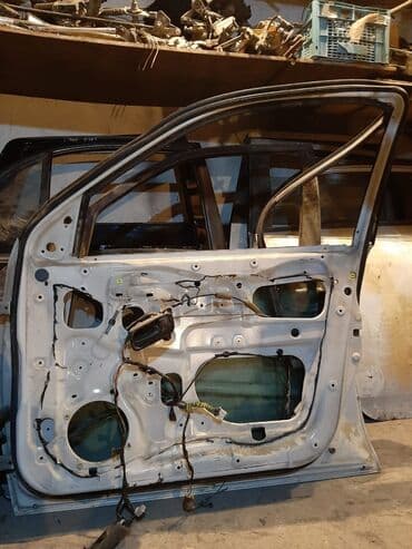 prado qapi: Mitsubishi OUTLANDER, 2003 il, Ünvandan götürmə — 2